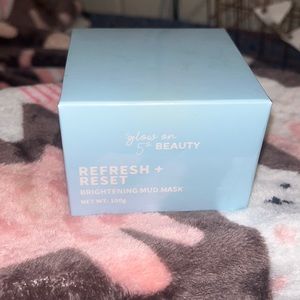 Glow on 5th - Mud Mask